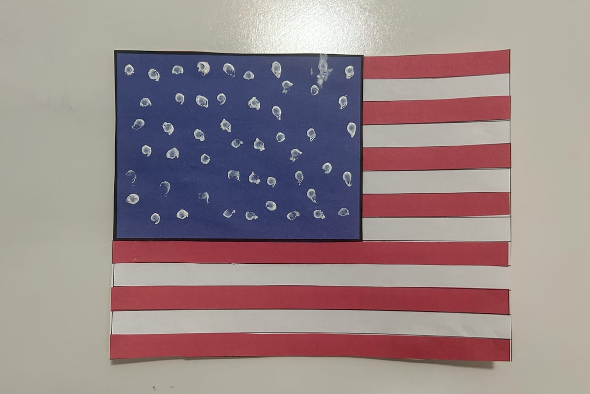 Easy American Flag Craft for Kids (Patriotic Craft Activity)